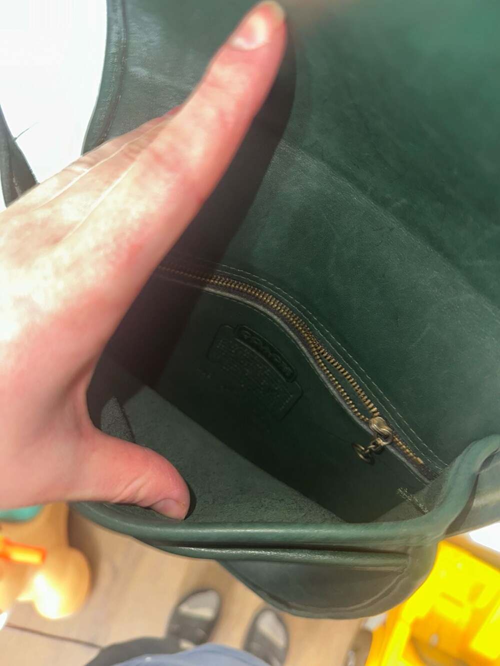Authentic Coach Lindsey Handbag in Green Color with mini wallet
No 301 - Picture 4 of 16